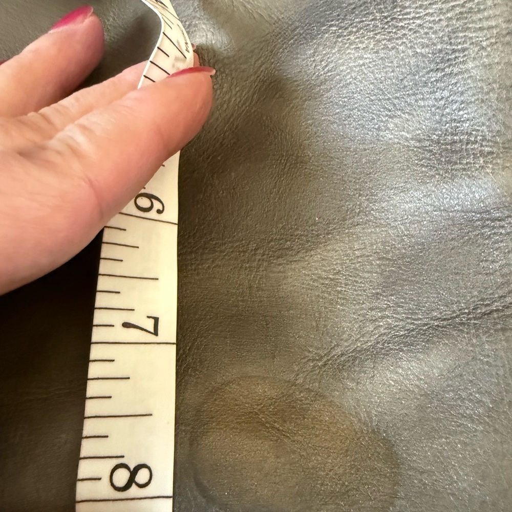 Old Trend Birch Studded Leather Tote - green - Picture 11 of 16